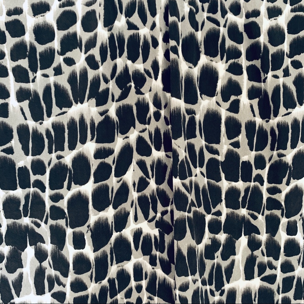 Ann Taylor Silk Blouse Black & Gray Short Sleeve Top Sz 4 - Picture 7 of 11